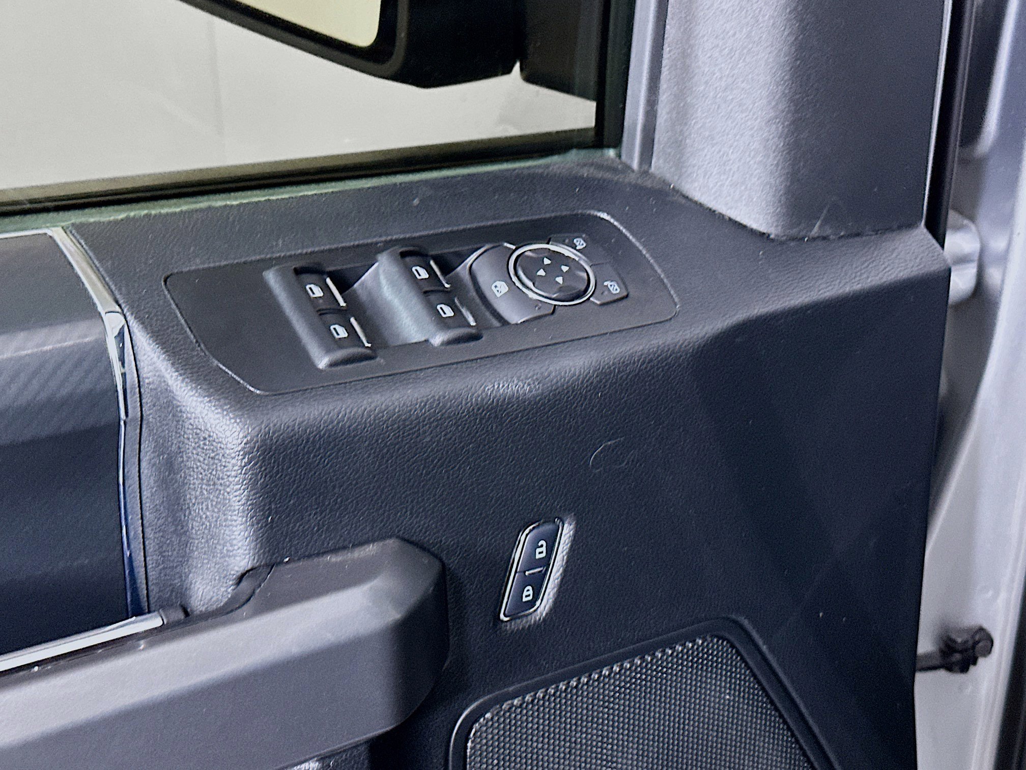 Used 2018 Ford F150 XLT w/ Equipment Group 301A Mid image 15