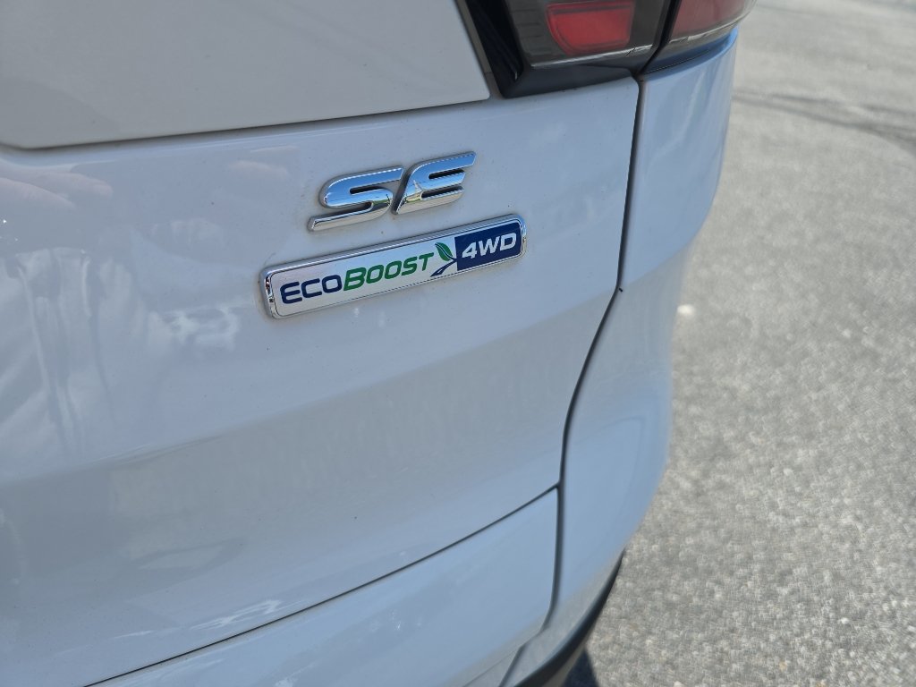 Used 2018 Ford Escape SE AWD/4WD image 9