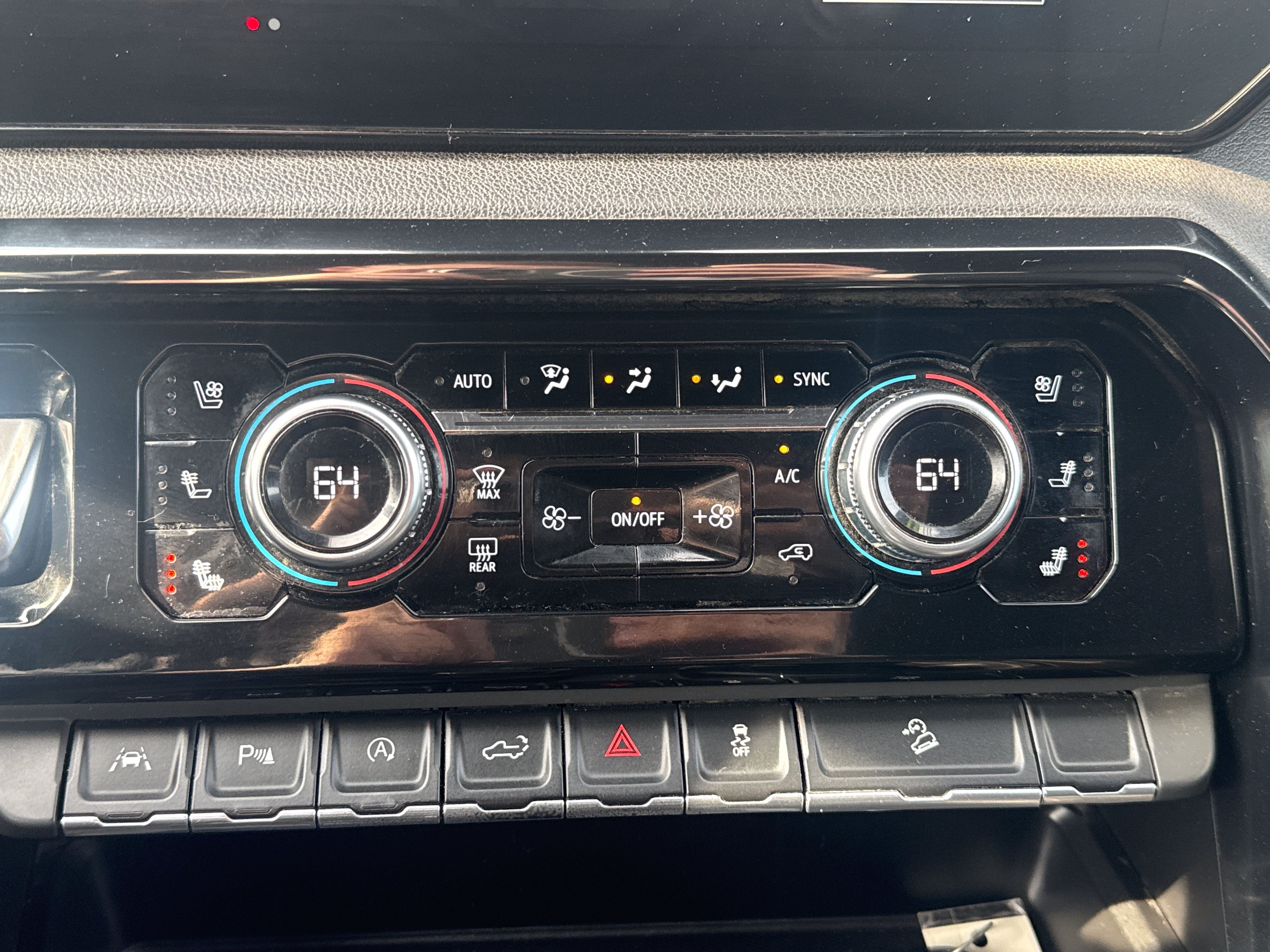 Used 2023 GMC Sierra 1500 AT4 AWD/4WD image 29