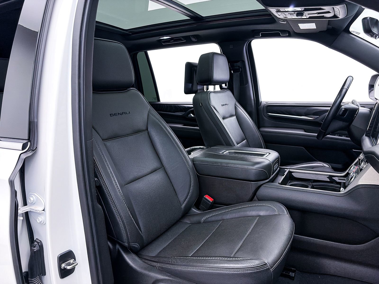 Used 2021 GMC Yukon XL Denali w/ Denali Ultimate Package RWD image 37