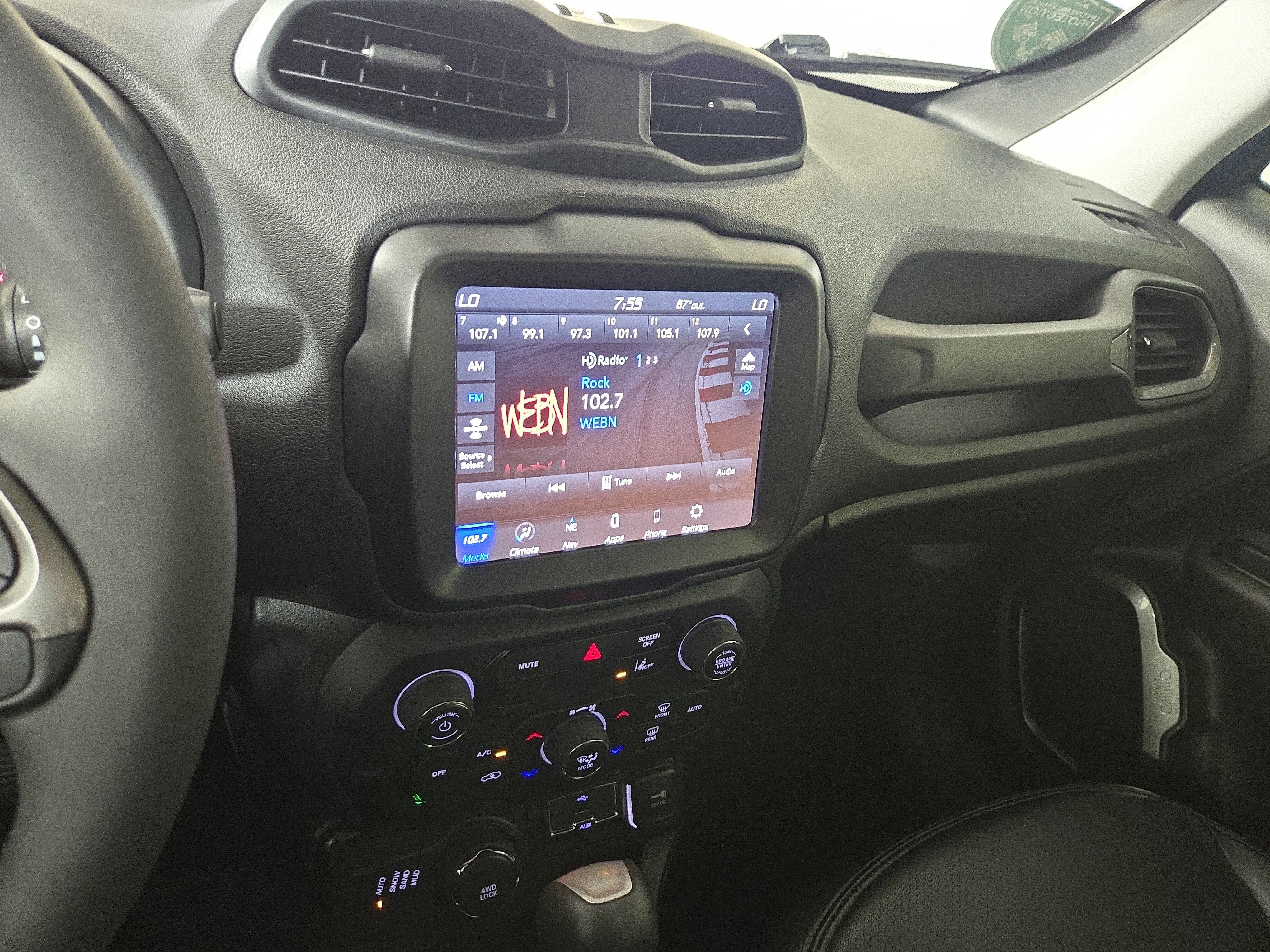 Used 2022 Jeep Renegade Latitude image 22