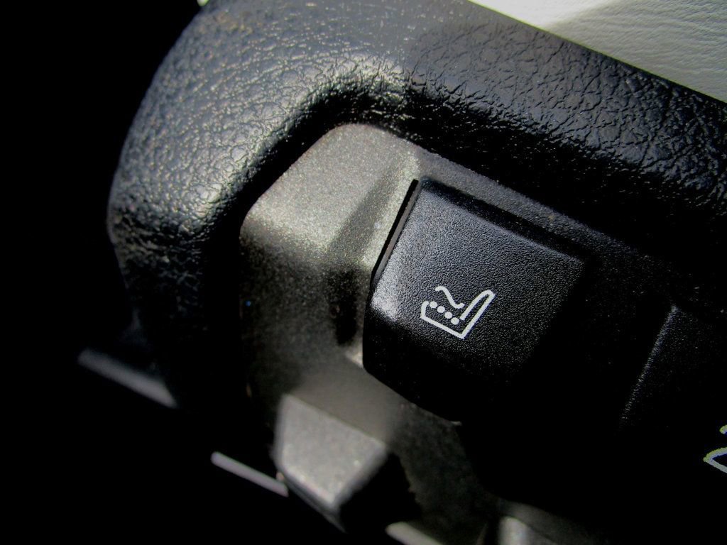 Used 2012 BMW M6 Convertible RWD image 29