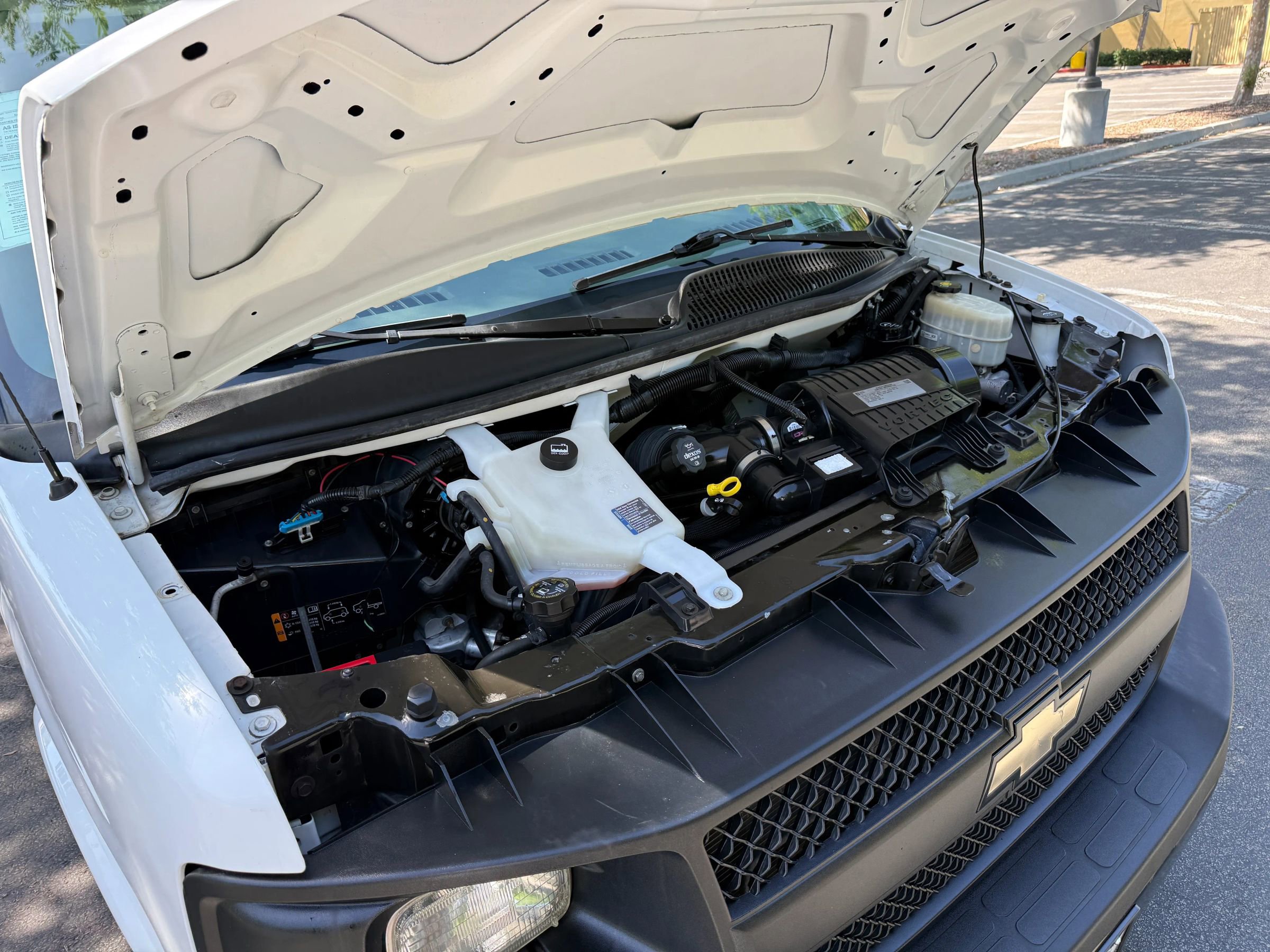 Used 2015 Chevrolet Express 2500 Van 3D image 29