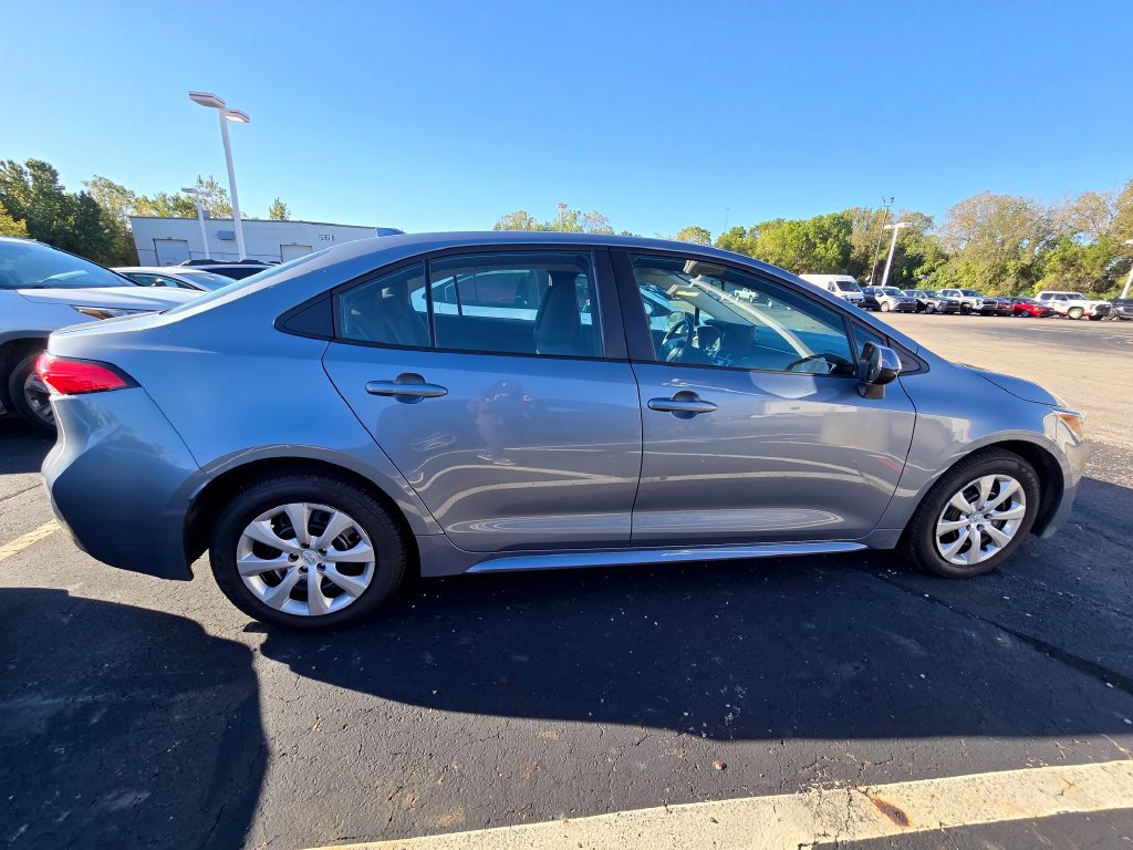 Used 2024 Toyota Corolla LE FWD image 9