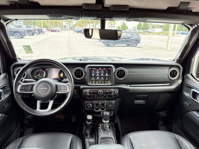 Used 2022 Jeep Wrangler Unlimited Sahara AWD/4WD image 12
