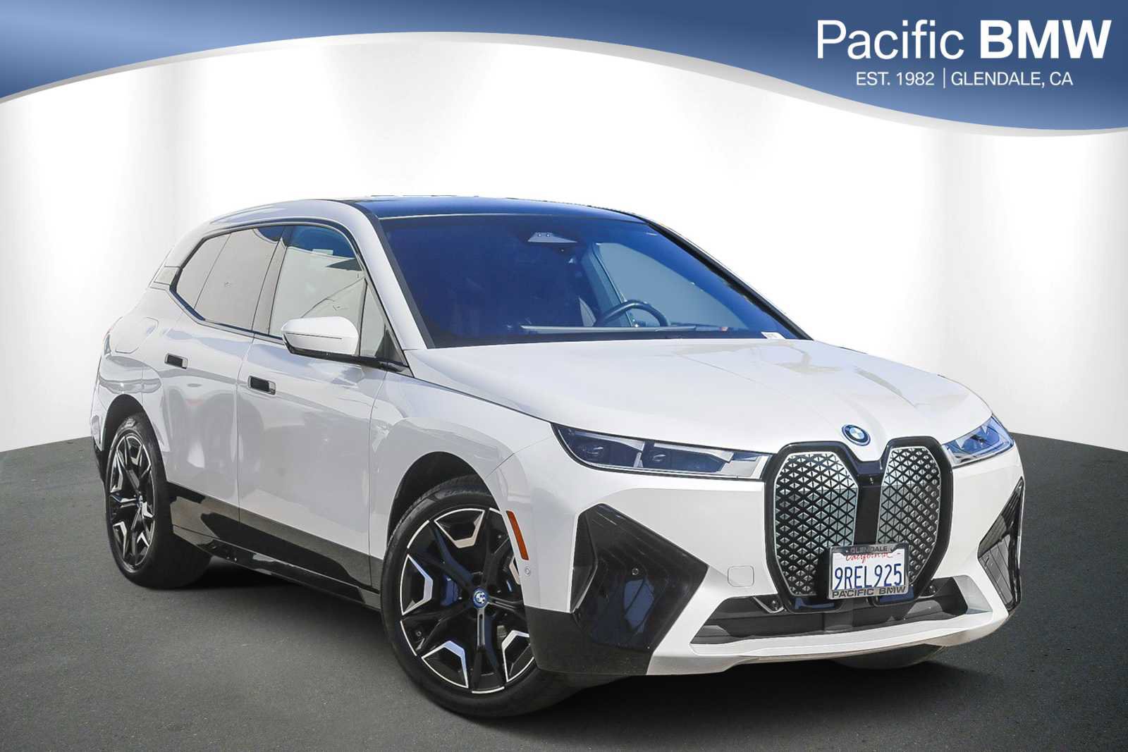 Used 2025 BMW iX xDrive50 w/ Sport Package image 1