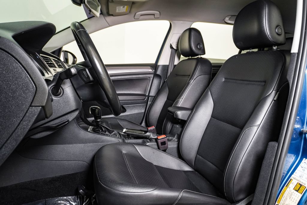 Used 2019 Volkswagen Golf Alltrack S AWD/4WD image 17