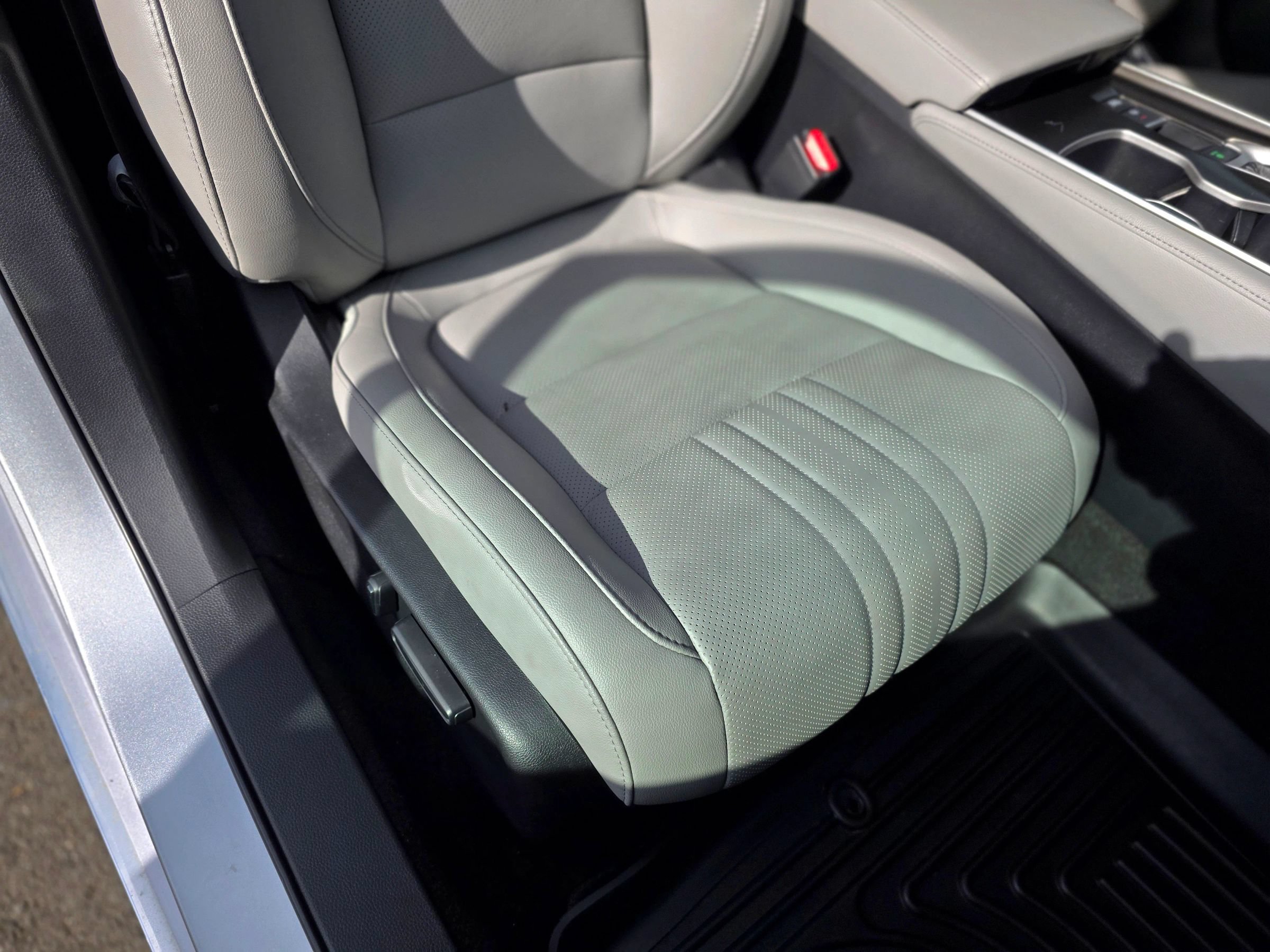 Used 2019 Honda Accord EX-L image 35