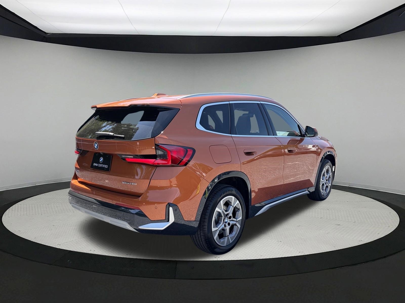 Certified 2025 BMW X1 xDrive28i w/ Premium Package AWD/4WD image 7