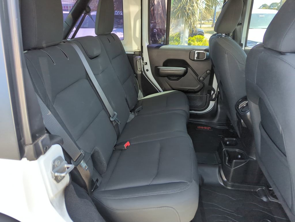 Used 2019 Jeep Wrangler Unlimited Sport image 30