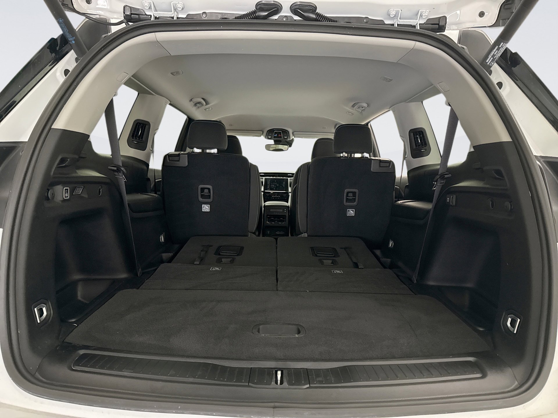 Used 2023 Jeep Grand Cherokee L Laredo w/ Luxury Tech Group I image 20