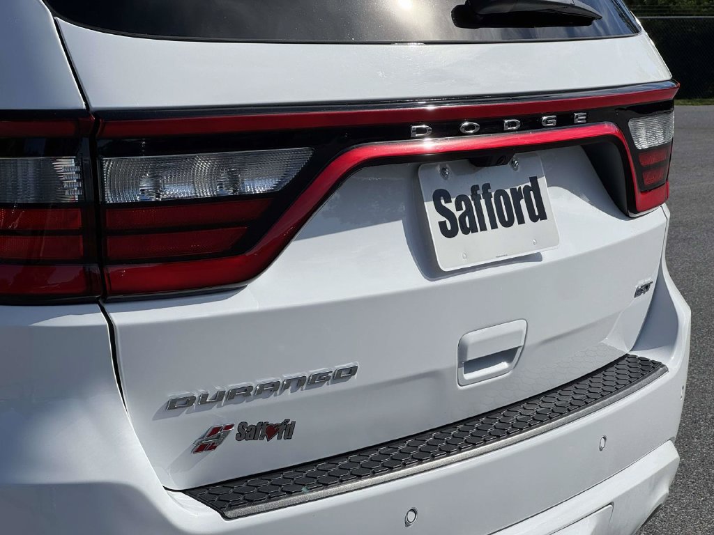 Used 2025 Dodge Durango GT AWD/4WD image 11
