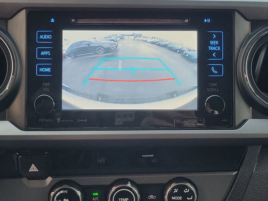 Used 2016 Toyota Tacoma TRD Sport w/ Towing Package image 25