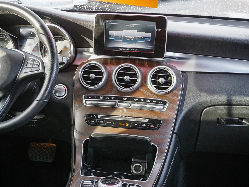 Used 2019 Mercedes-Benz GLC 350e 4MATIC image 14