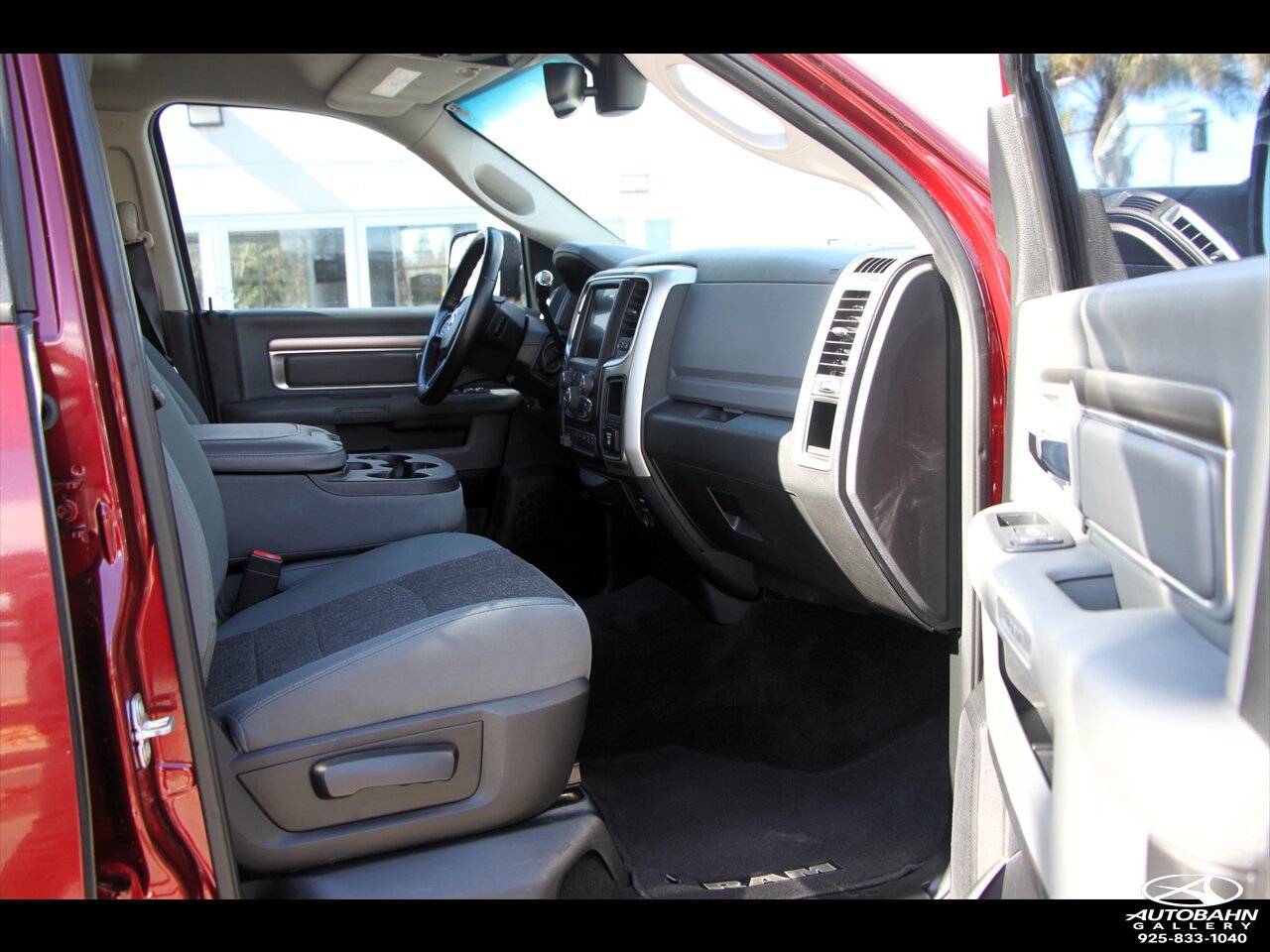 Used 2017 RAM 2500 SLT w/ Luxury Group RWD image 37
