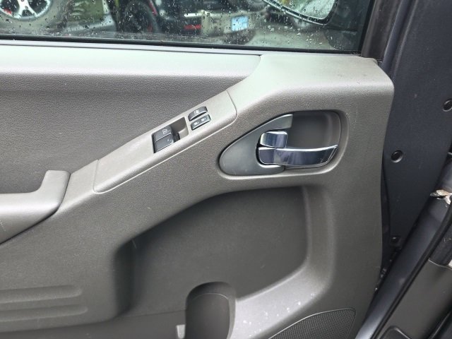 Used 2019 Nissan Frontier SV w/ Value Truck Package image 9