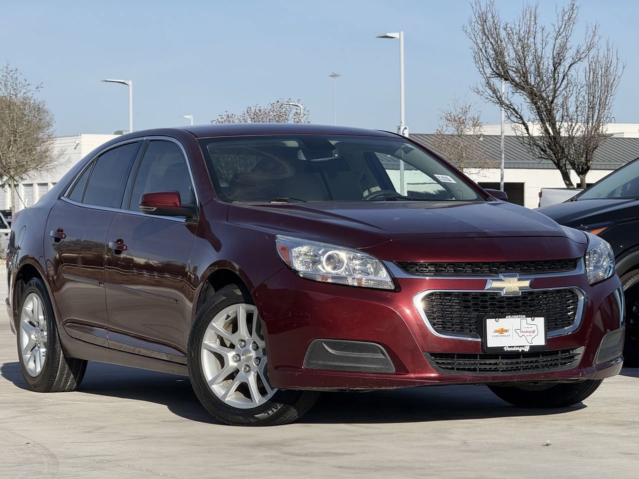 Used 2016 Chevrolet Malibu LT w/ Power Convenience Package image 2