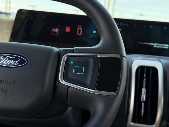 Used 2025 Ford Expedition Max Active AWD/4WD image 9