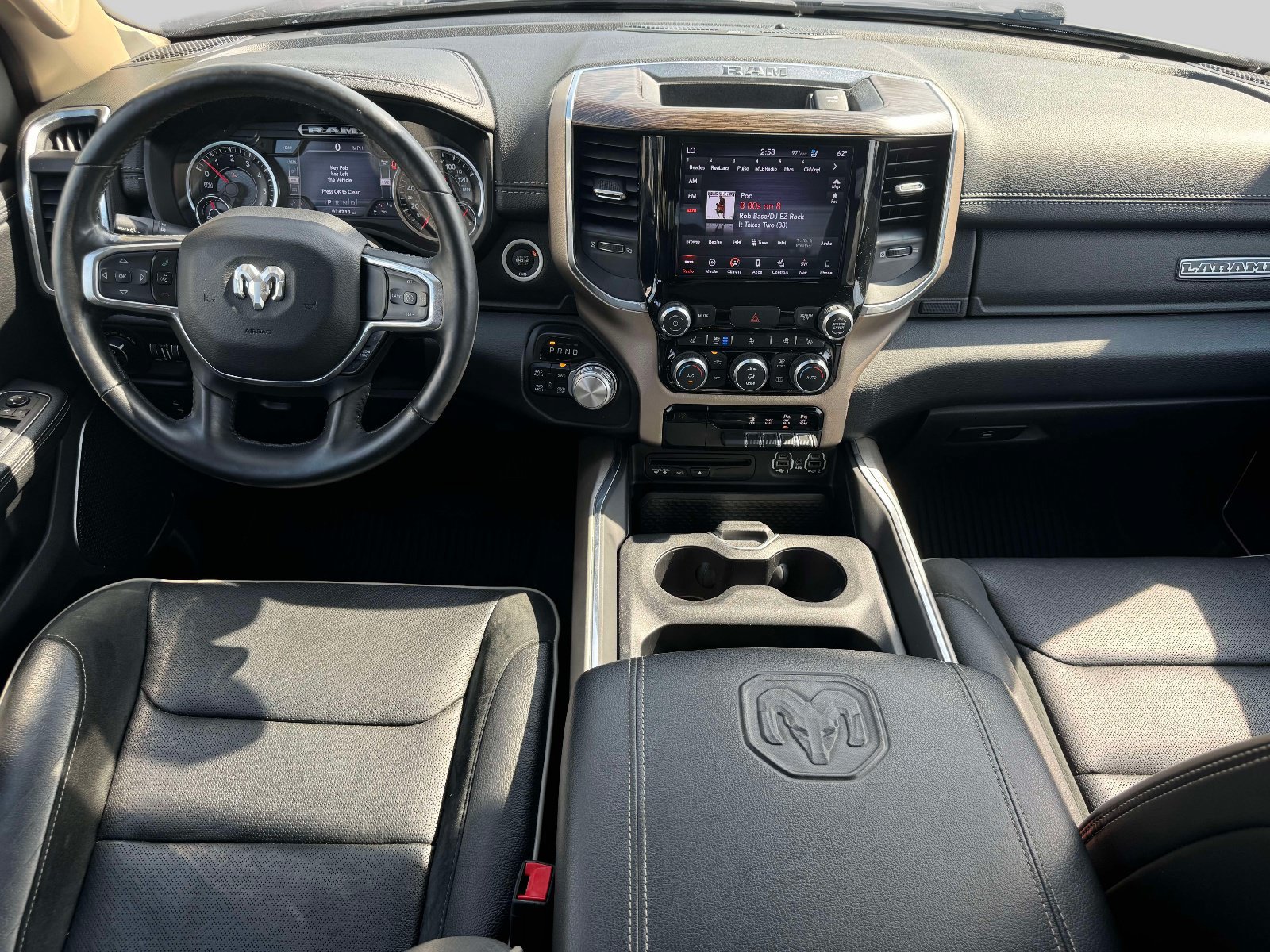 Used 2019 RAM 1500 Laramie AWD/4WD image 2