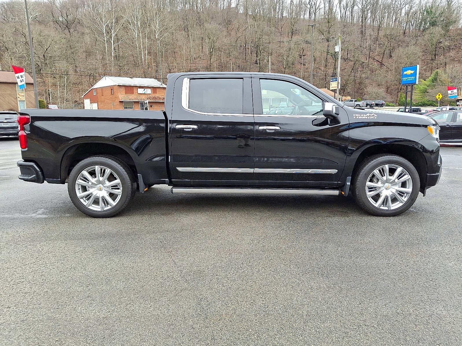 Used 2023 Chevrolet Silverado 1500 High Country w/ High Country Premium Package image 7