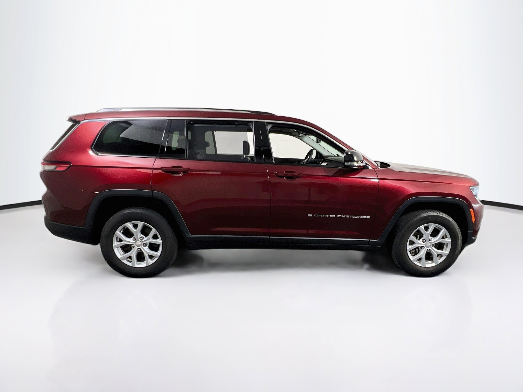 Used 2023 Jeep Grand Cherokee L Limited w/ Luxury Tech Group II AWD/4WD image 4