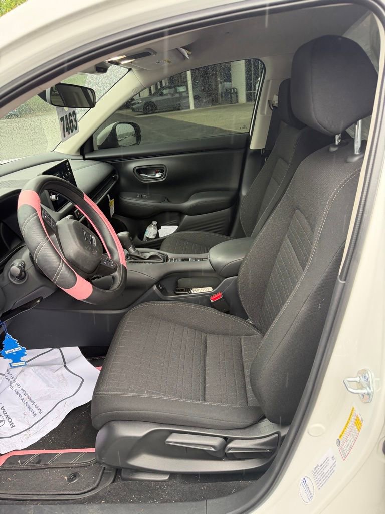 Used 2026 Honda HR-V LX image 12