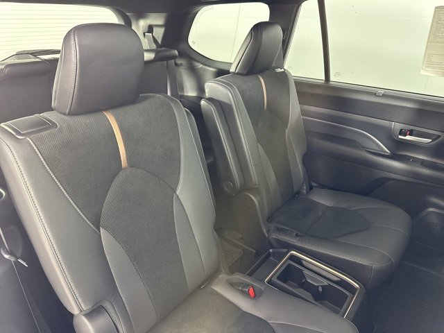 Used 2024 Toyota Grand Highlander AWD Hybrid image 29