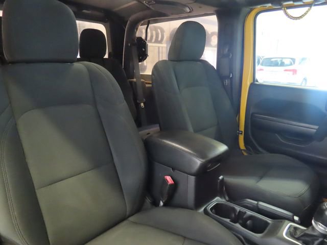 Used 2021 Jeep Wrangler Sport AWD/4WD image 7