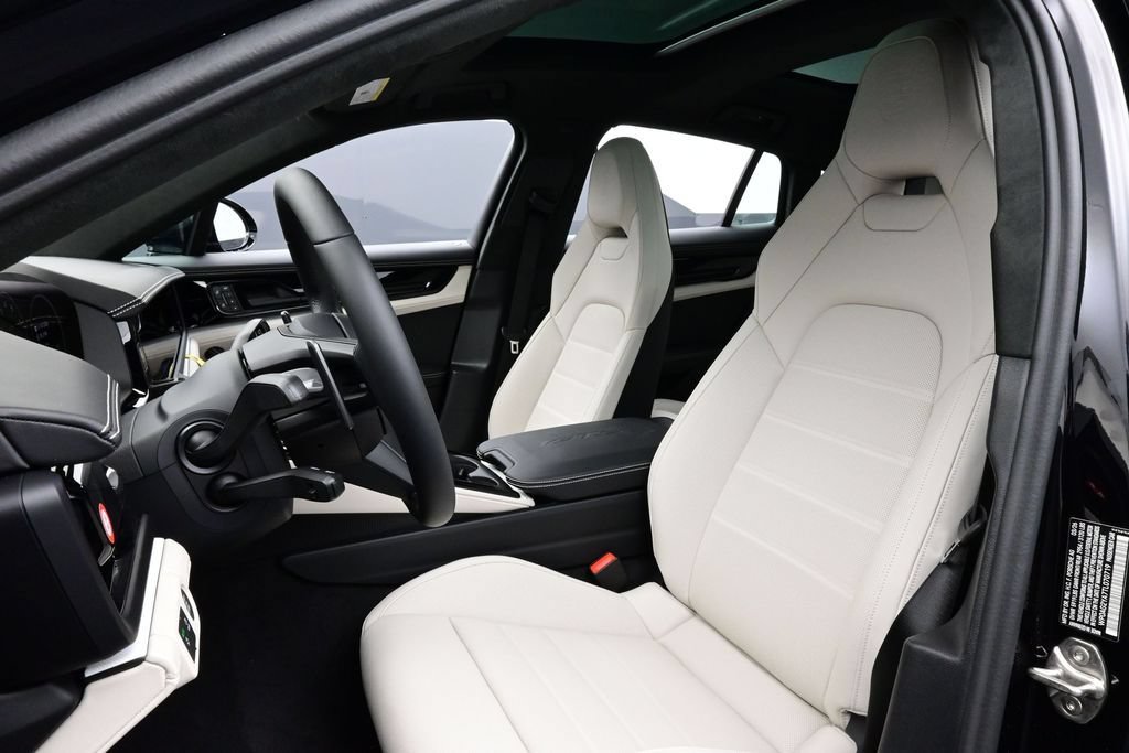 New 2026 Porsche Panamera GTS AWD/4WD image 5
