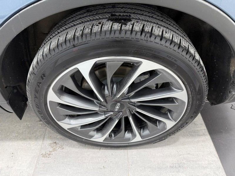 Used 2025 Lincoln Aviator Reserve w/ Equipment Group 201A image 5