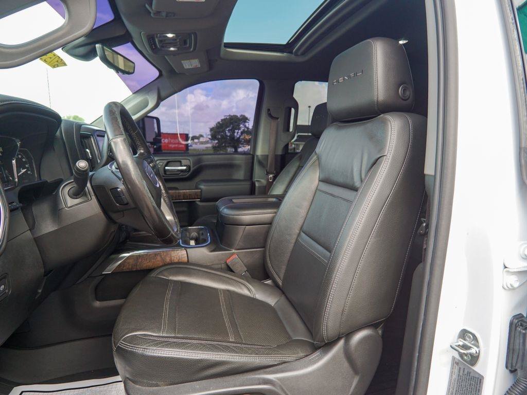 Used 2020 GMC Sierra 3500 Denali w/ Denali Ultimate Package AWD/4WD image 24