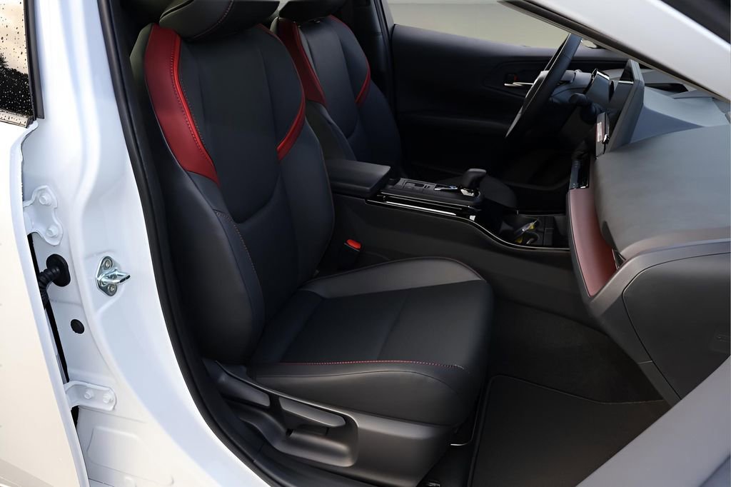 New 2026 Toyota Prius Plug-In Hybrid FWD image 17