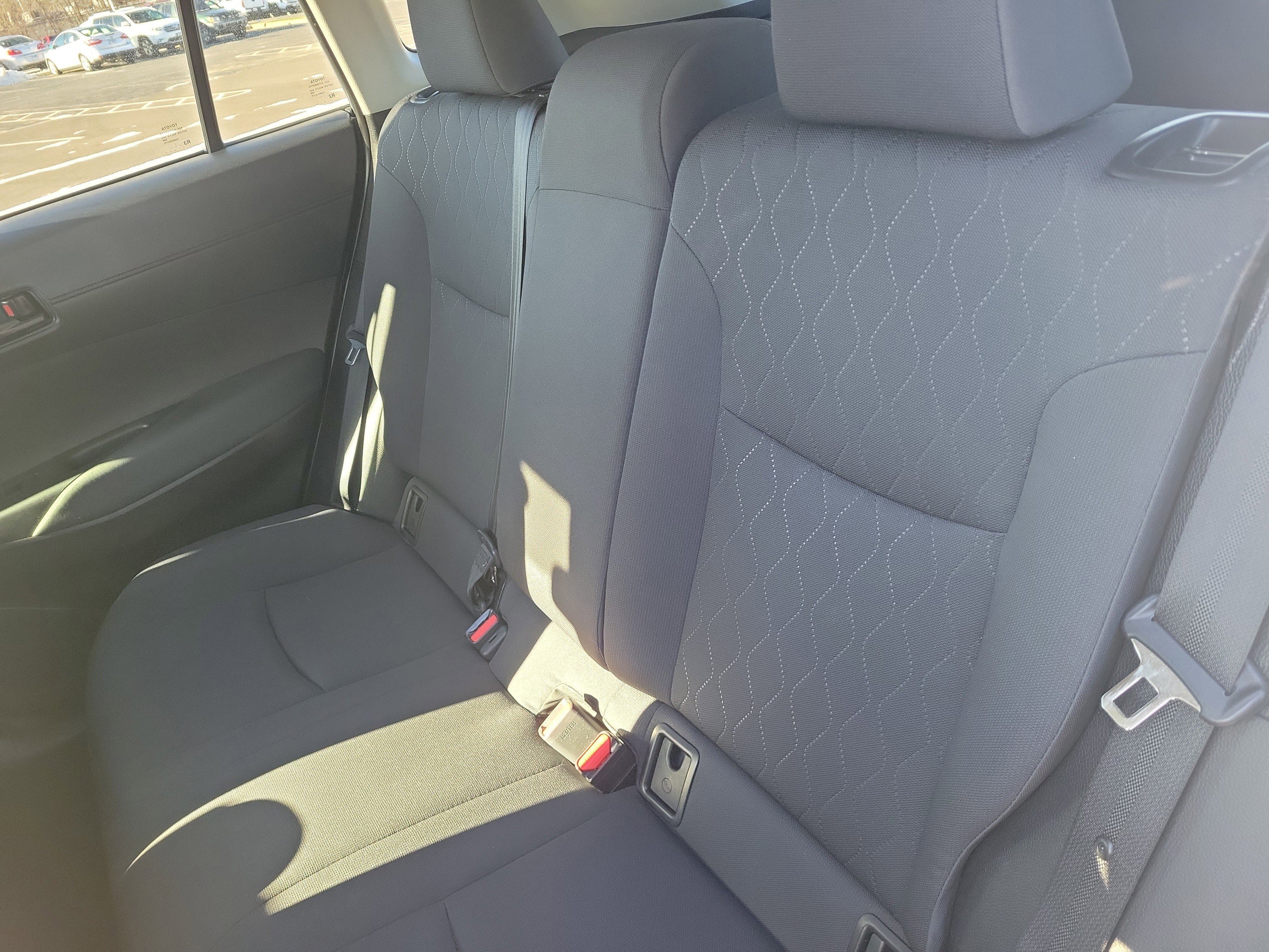 Used 2022 Toyota Corolla Cross LE image 10