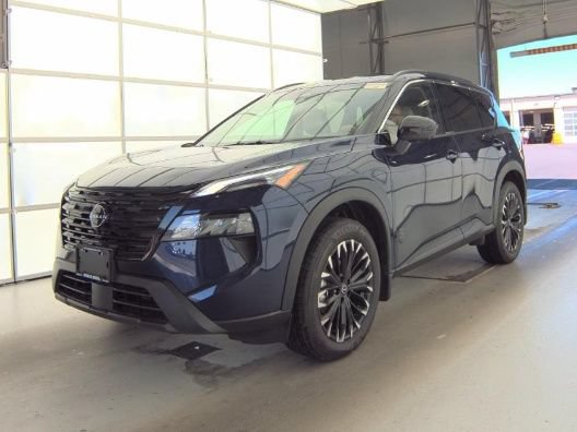 Used 2026 Nissan Rogue Dark Armor FWD image 2