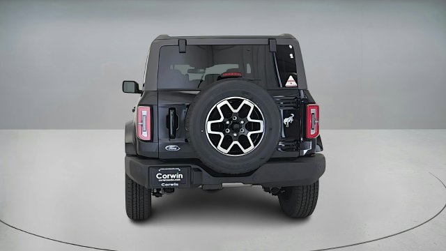 Used 2025 Ford Bronco Outer Banks AWD/4WD image 6
