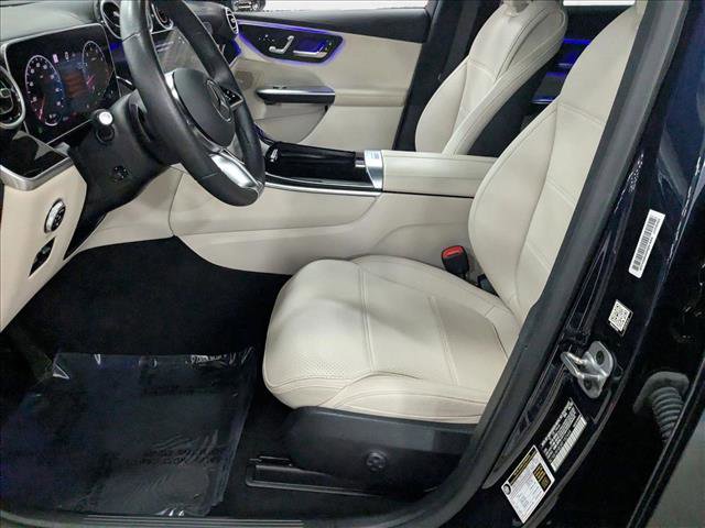 Used 2024 Mercedes-Benz GLC 300 4MATIC image 16