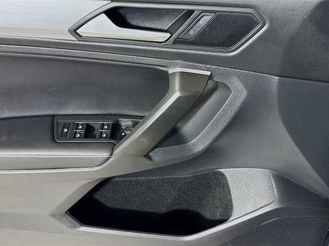 Used 2024 Volkswagen Tiguan S image 15