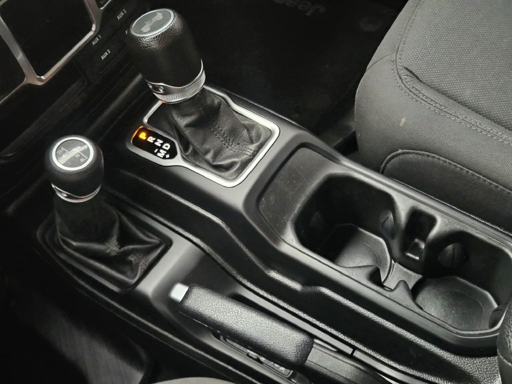 Used 2021 Jeep Wrangler Unlimited Sport AWD/4WD image 20