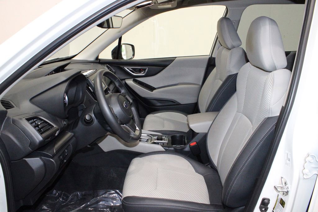 Used 2023 Subaru Forester Premium image 16