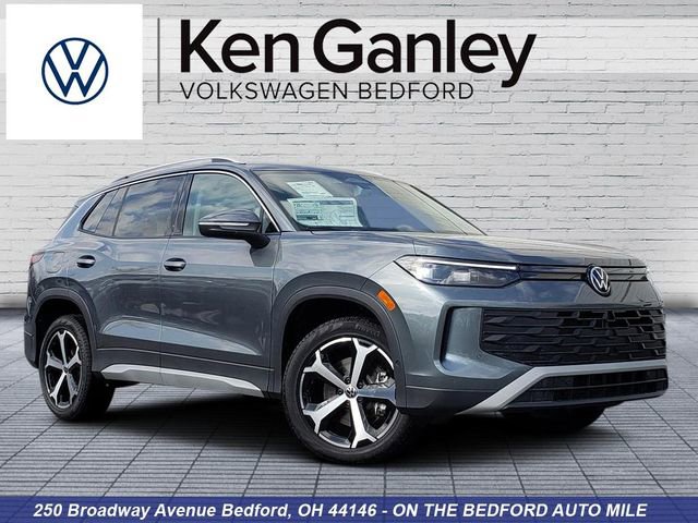 New 2026 Volkswagen Tiguan SE image 1