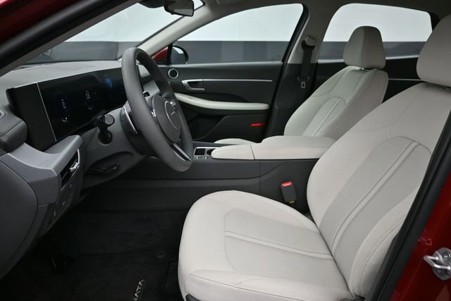 Used 2025 Hyundai Sonata SEL AWD/4WD image 10