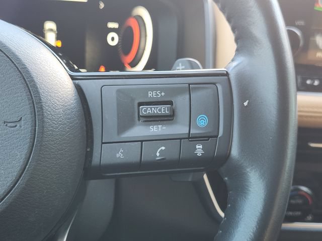 Used 2025 Nissan Kicks SR FWD image 23