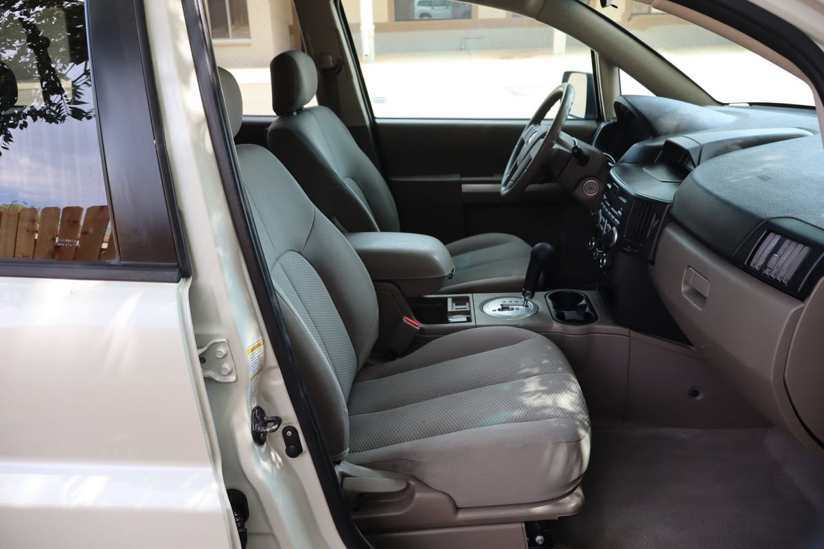 Used 2008 Mitsubishi Endeavor LS AWD/4WD image 22