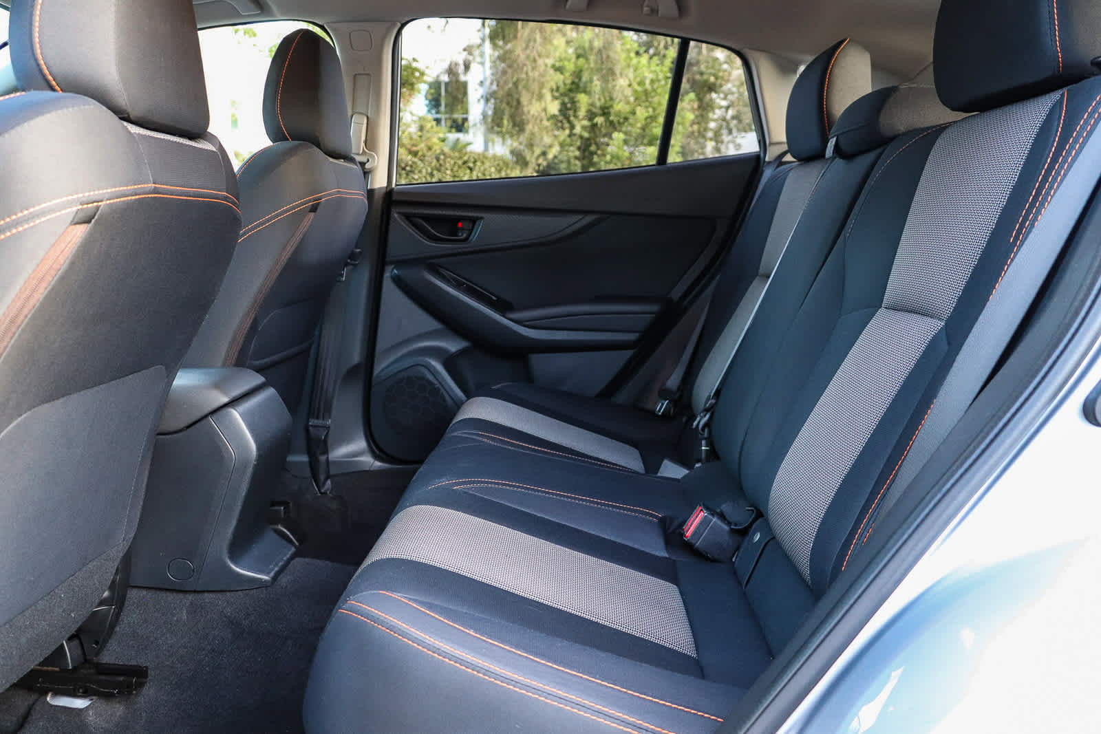 Used 2019 Subaru Crosstrek 2.0i Premium w/ Moonroof Package AWD/4WD image 19