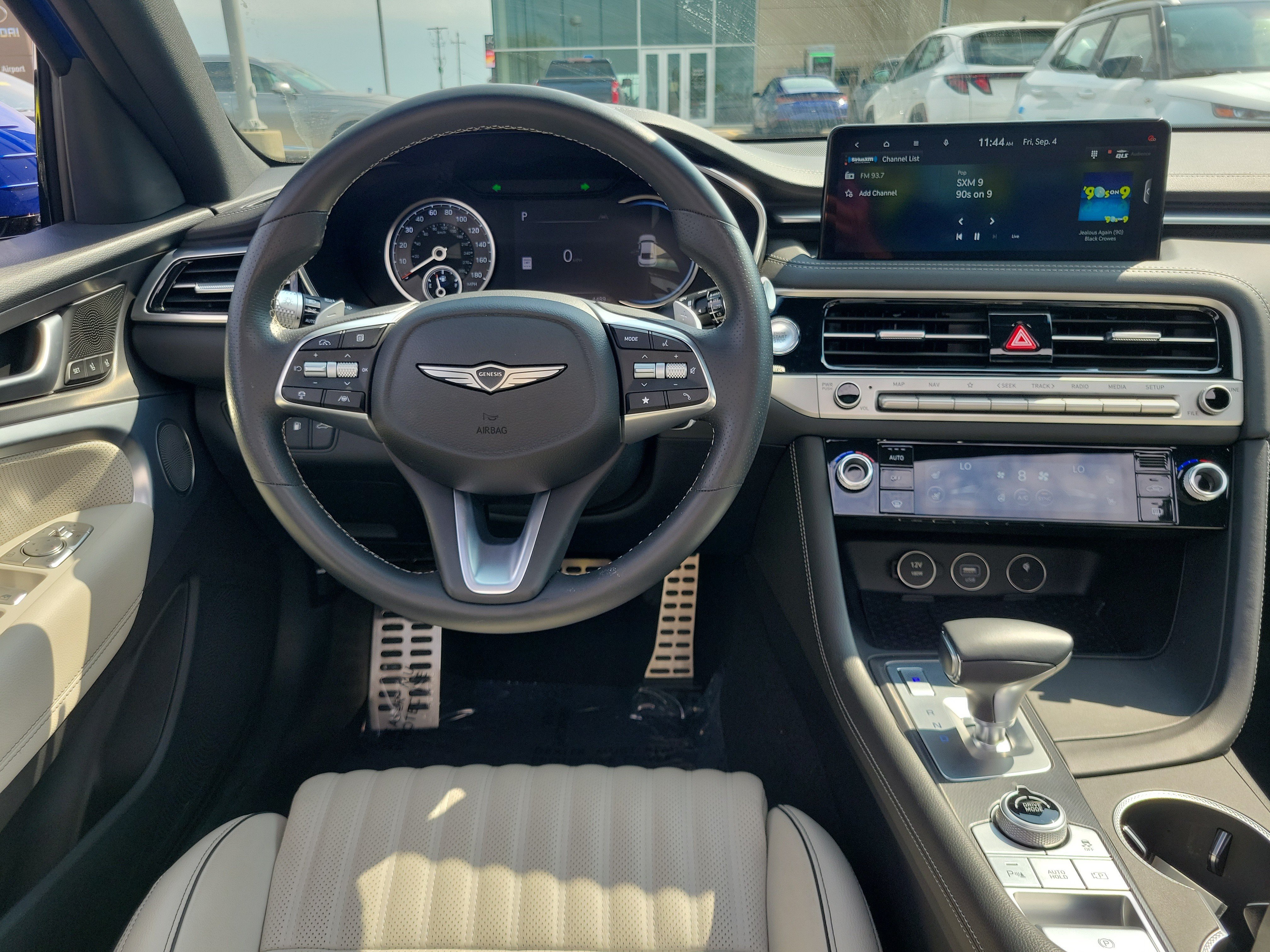 Used 2025 Genesis G70 3.3T Advanced AWD/4WD image 10