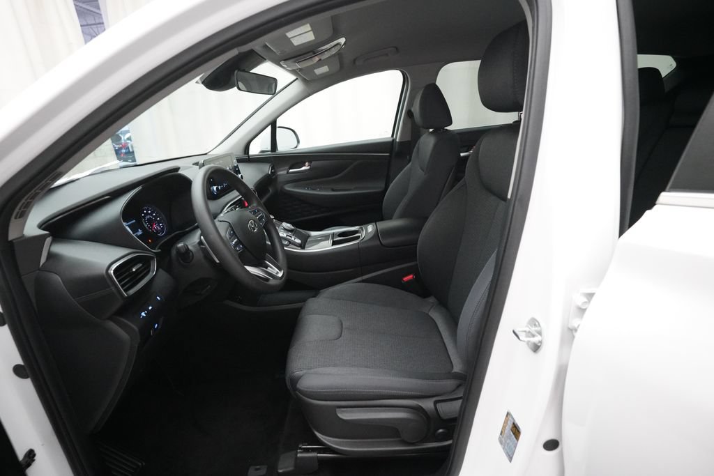 Used 2023 Hyundai Santa Fe SE FWD image 7