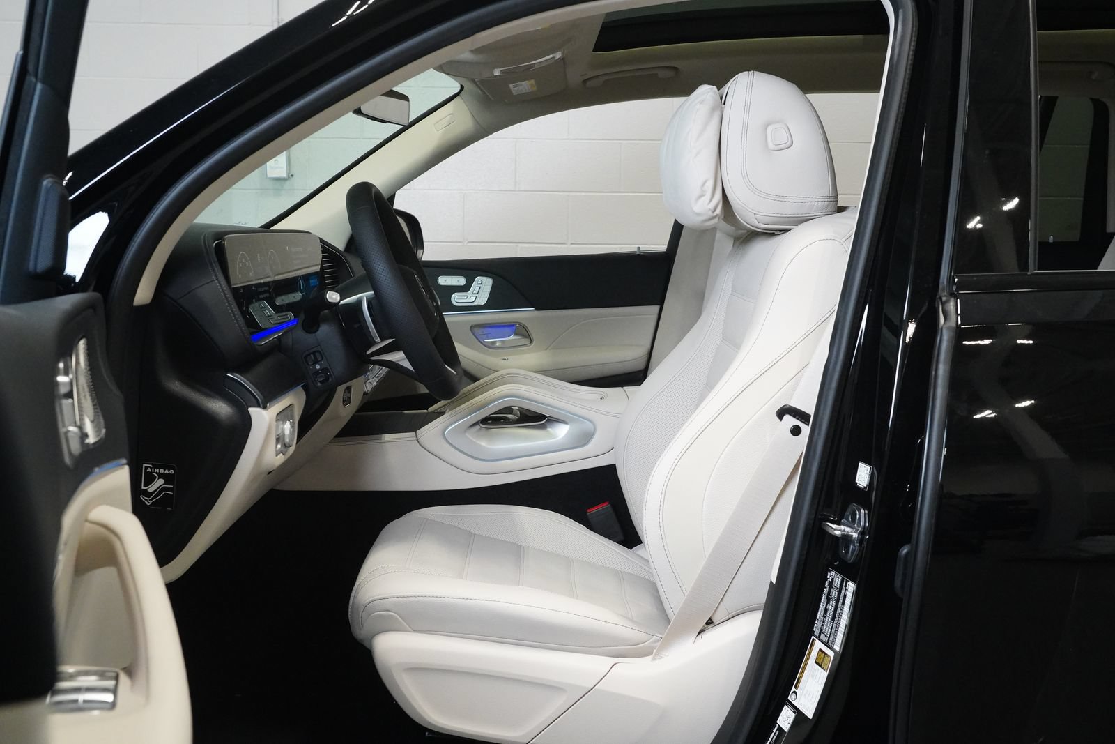 New 2026 Mercedes-Benz GLS 450 4MATIC image 14