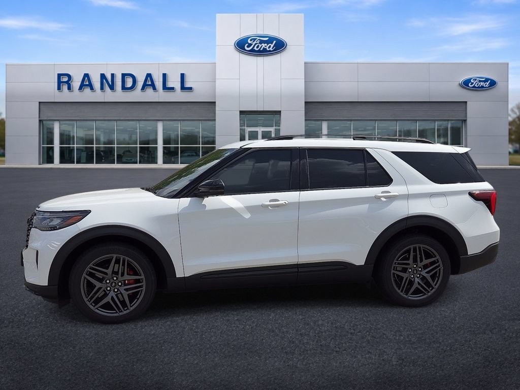 Used 2025 Ford Explorer ST AWD/4WD image 3