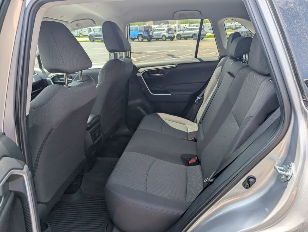 Used 2024 Toyota RAV4 XLE image 9