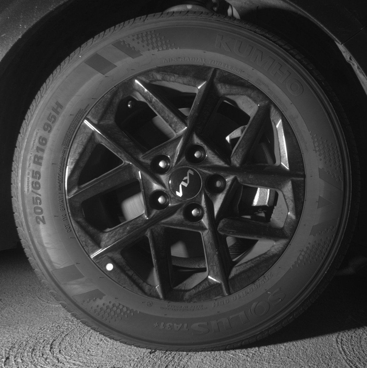 Used 2025 Kia K5 LXS image 13